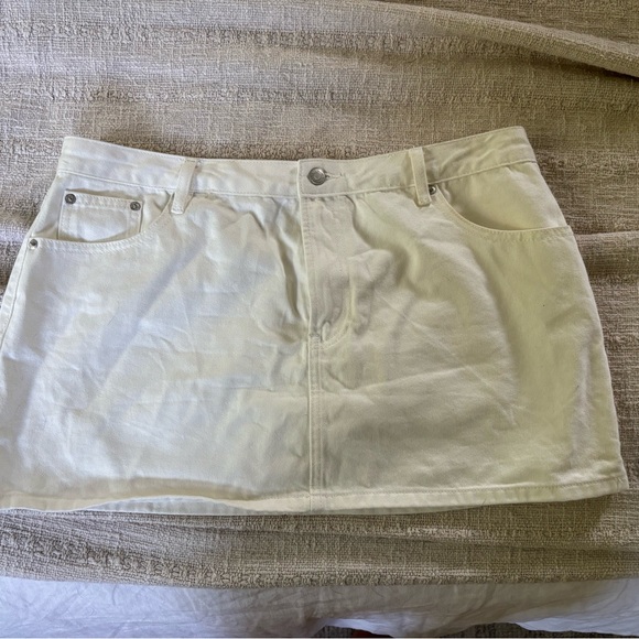 Glassons White Denim Skirt - Picture 1 of 5